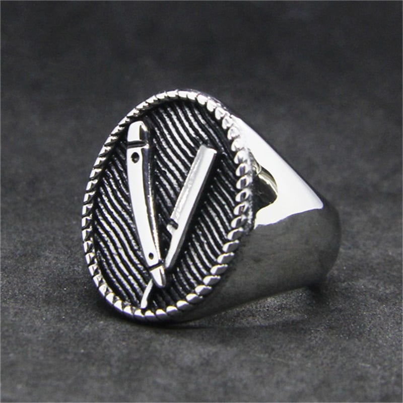 Men's Razor Decorated Ring