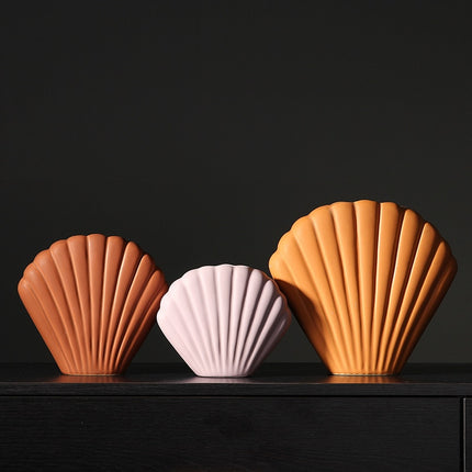 Shell Shaped Ceramic Vase - wnkrs