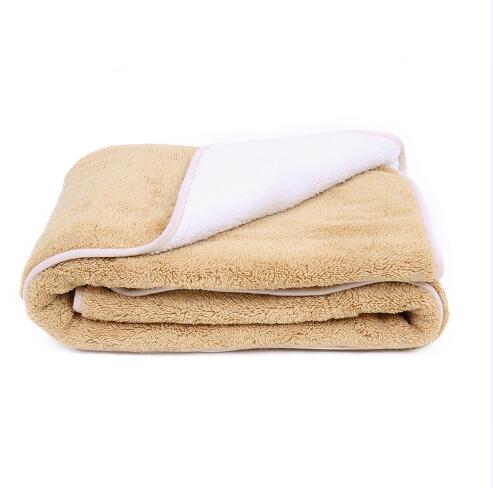 Soft and Fleece Big Blanket for Pets - wnkrs