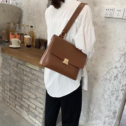 Casual Retro Shoulder Bag for Women - Wnkrs