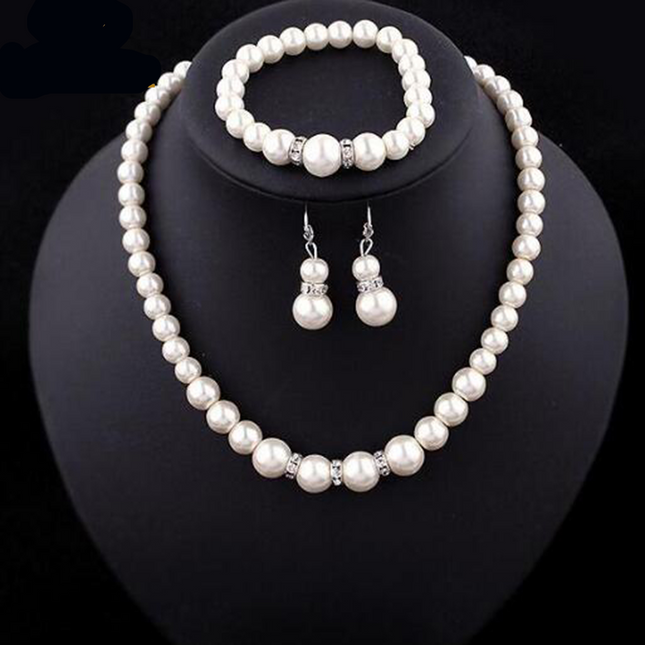 Fashionable Classic Silver Plated Bridal Jewelry Set - wnkrs