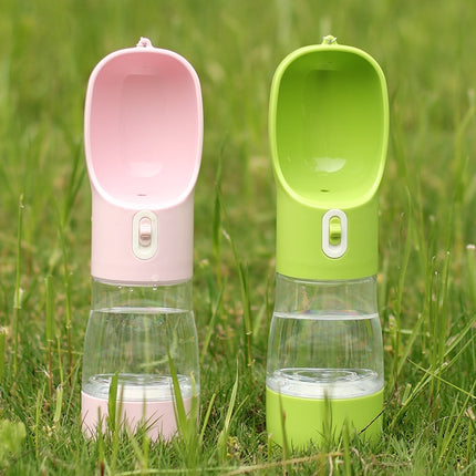 Dog's Travel Water Bottle with Spoon - wnkrs