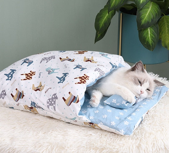 Warm Cat Sleeping Bag with Pillow - wnkrs