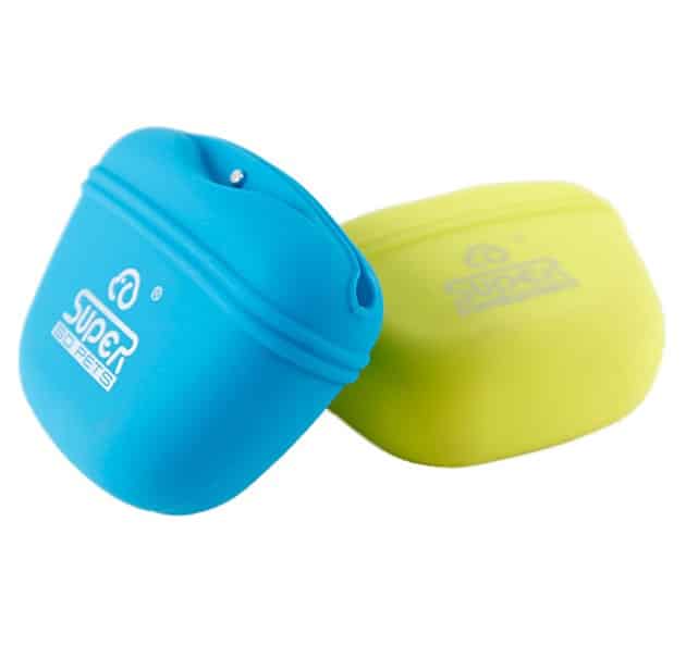 Dog's Plastic Waterproof Treat Pouch - wnkrs