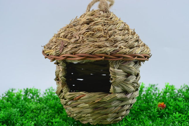 Cozy Parrot Nest - wnkrs