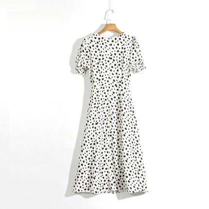 Slim Short Sleeved Casual Dress - Wnkrs