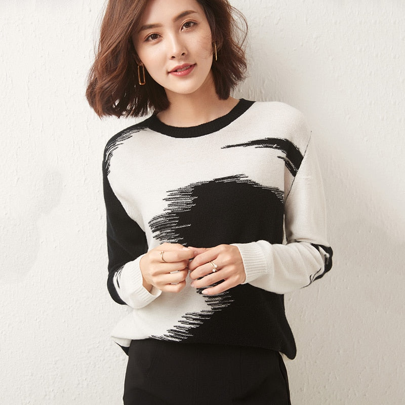 Women's Round Neck  Pullover