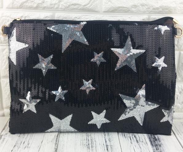 Women's Star Pattern Sequined Clutch - Wnkrs