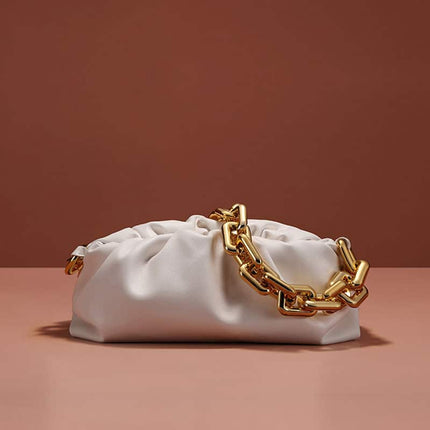 Women's Oversized Chain Shoulder Bag - Wnkrs