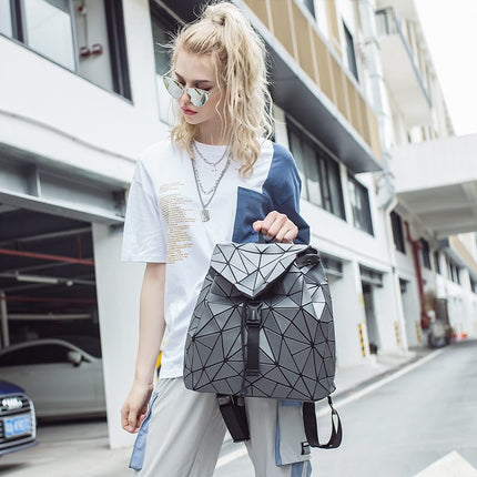 Women's Geometric Drawstring Backpack - Wnkrs