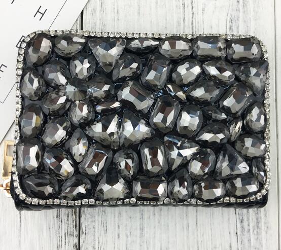 Women's Luxurious Crystal Design Wallet - Wnkrs