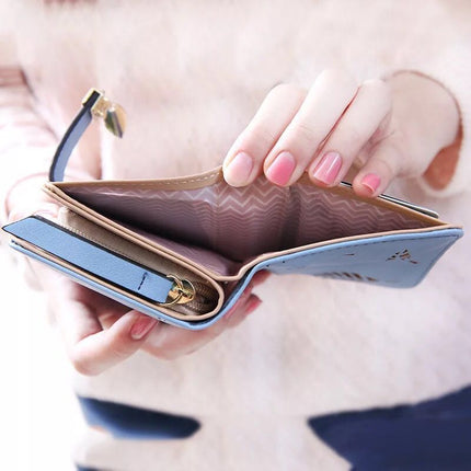 Women's Hollowed Leaves Pattern Wallet - Wnkrs