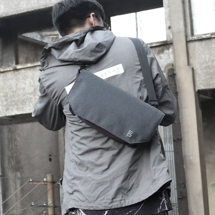 Men's Urban Style Mini Messenger Bag - Wnkrs