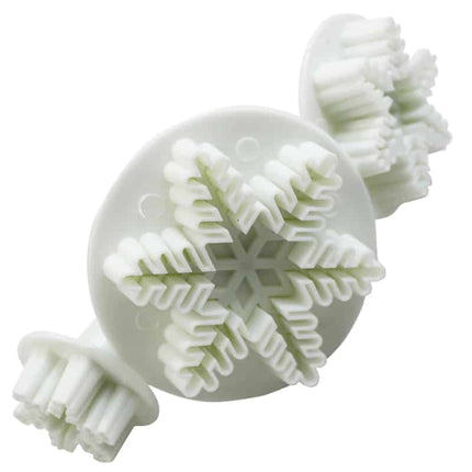 Snowflake Shaped Cake Cutters - wnkrs