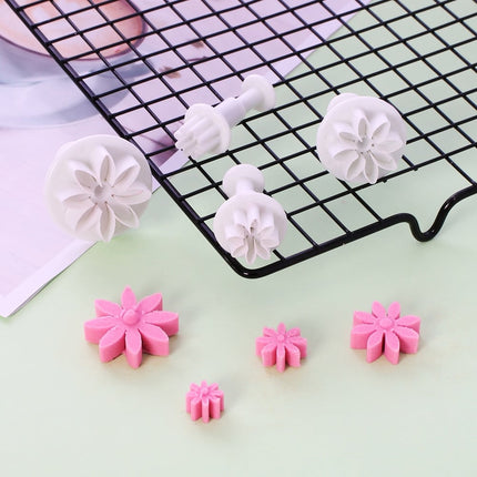 Daisy Flower Shaped Cake Cutters - wnkrs