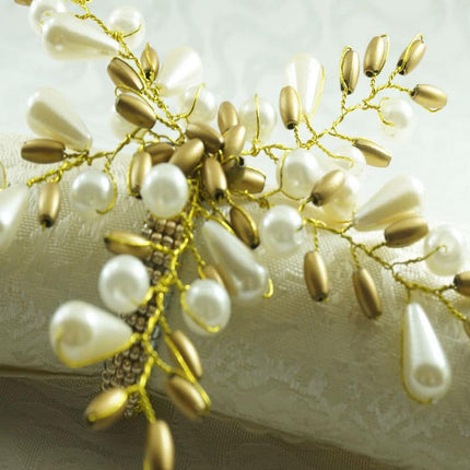 Set of 12 Pearl Flower Napkin Rings - wnkrs