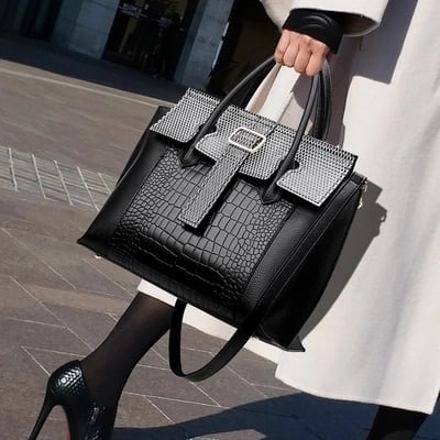 Black Casual Shoulder Bag for Women - Wnkrs