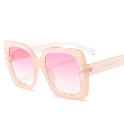 Elegant Vintage Style Oversize Women's Sunglasses - wnkrs