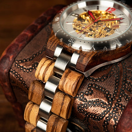 Men's Round Shaped Wooden Watch - wnkrs