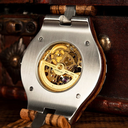 Men's Round Shaped Wooden Watch - wnkrs
