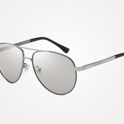 Photochromic Chameleon Polarised Sunglasses - wnkrs