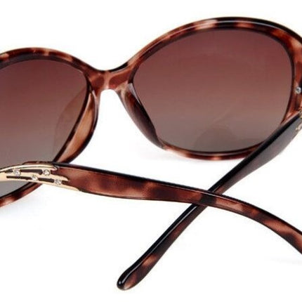 Women's Vintage Style Sunglasses with Wide Colorful Lenses - wnkrs
