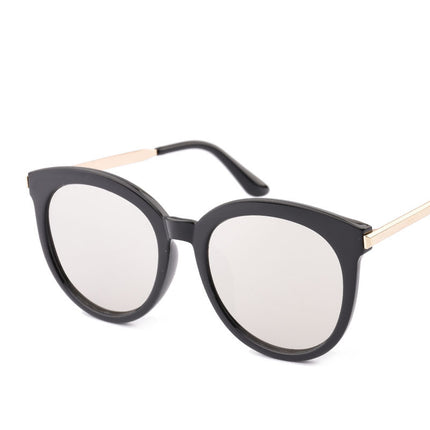 Fashionable Women's Round Sunglasses - wnkrs