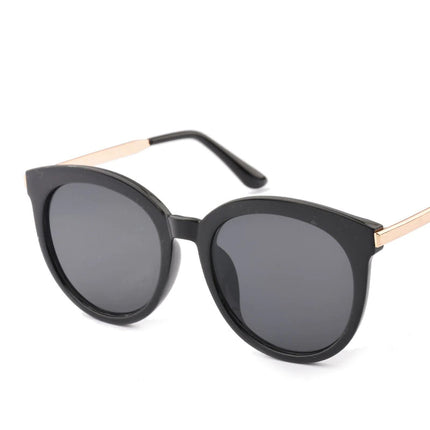 Fashionable Women's Round Sunglasses - wnkrs