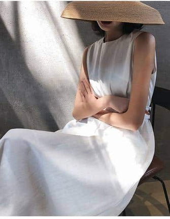 K-Fashion Women's Dress in White and Black - Wnkrs